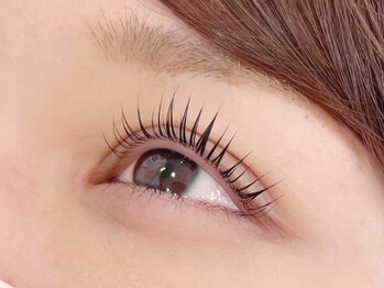 フィアラ 四条烏丸店(Fiara)/パリジェンヌ