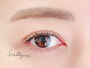 フーリー(fully)の写真/ナチュラルなのに存在感のあるパッチリeyeに♪自然な仕上がりで、より魅力的なお目元に仕上げます☆