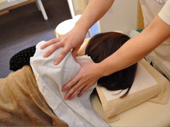 ほぐし整体プラスイチ(+1)/肩コリを改善します。