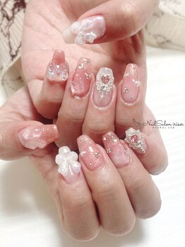 イリゼ(iriser)/キラキラネイル