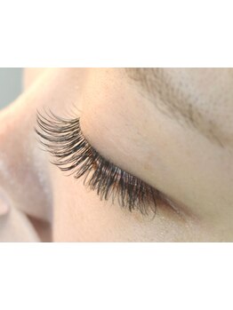 ボリュームのある目元にしたい