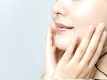 リボンサロン(Ri.bon Salon)の写真/【3月限定】"うるおい"を与えお肌を土台から整えます♪たるみ改善＋小顔フェイシャル60分¥9900