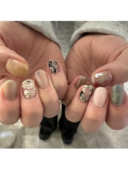 カーロ(at.caroz)/