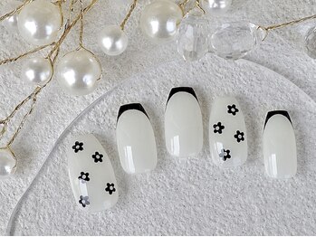 ネイルサロン リッチーズ(nail salon Riches)/安定のブラック×ホワイト