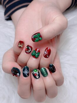 ルミ(Lumi)/自爪アートやり+パーツつけ放題