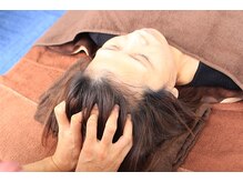 リラカーサ(Lilacasa)の雰囲気（頭皮を刺激して、目元もスッキリ♪）