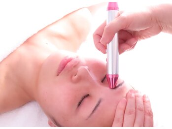 アンリュサックル/東洋美容発想のリフトアップ