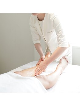 クリニカルエステ イーズ 京橋店/999円ひざ下マッサージ