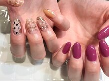 アース コアフュールボーテ 松本庄内店(EARTH coiffure beaute)/左右非対称ネイル　10000円