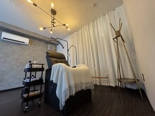 ケトメ(ketome)の雰囲気（落ち着いた空間で、目元から整うひとときを◎）