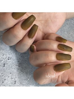 カーキ×マット