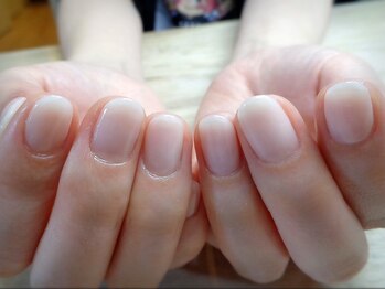 アミュリー ネイル アトリエ(Amury nail atelier)/シアー ホワイト シンプルネイル