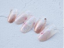 カトルナフ(quatre fois neuf)/桜のグラデーションネイル