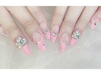 アリイネイルズ(ALII Nails)/ビジューピンクネイルトレンド