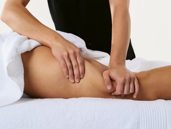 リヴェーヌ 富山店の写真/【お尻まで小さく♪】長年のガチむち太もも&ふくらはぎに徹底アプローチし脚の歪みを根本改善!丁寧な施術◎