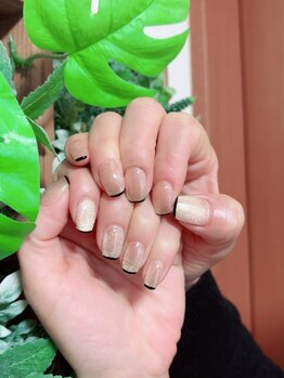 苺ネイル/マグネットスキニーフレンチ