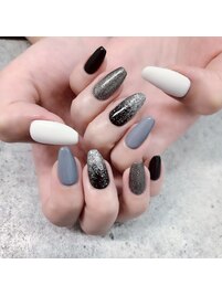 モノトーンネイル