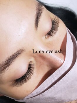 ルナアイラッシュ 渋谷店(Luna eyelash)の写真/【高級品質】セーブル/フラットラッシュ/カラーエクステ/ボリュームラッシュ!自慢の技術でモチも抜群◎