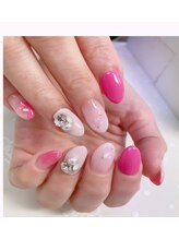 ネイルサロン ティアラリュクス 市川北口店(Tiara Luxe)/ピンク×ストーン