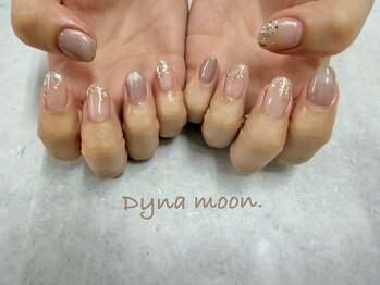 ダイナ ムーン(Dyna moon.)/キラキラネイル　