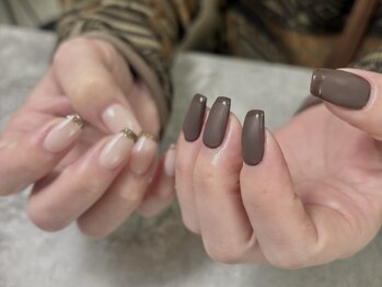 クーネイル(kuunail)/フレンチネイル¥7,000