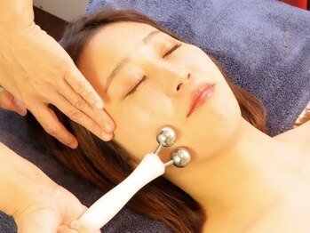 ビーアンドアイ シズオカテン レディース(B&I SHIZUOKA)/顔のリリースにも使えます!