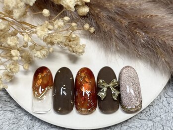ネイルルームシャイン/