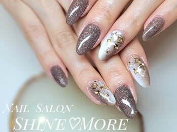 シャインモア(Shine More)の写真/ハイクオリティ×スピーディーな施術で忙しい女性にオススメ♪親しみやすい接客で大人女性からの支持多数。