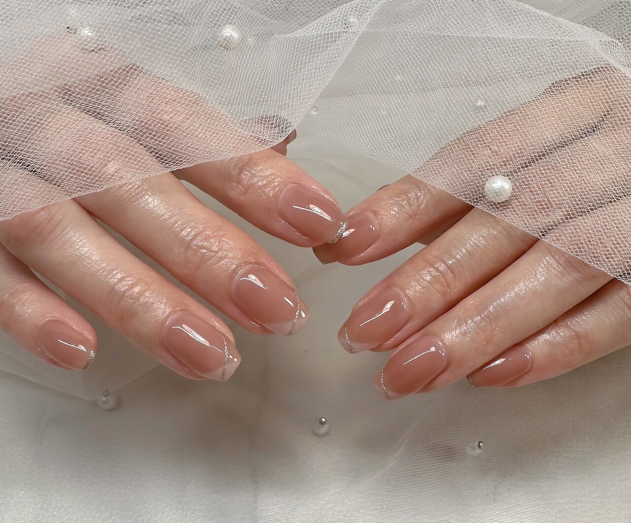 2025年-2026年冬トレンド】ダブルフレンチ オフィス ハンドのネイル