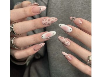 LIREA 南青山【リレア】の写真/  甘めヒョウ柄で指先から可愛く、秋冬にぴったりの人気デザインです♪

