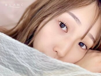 アイラッシュサロン ブラン 大津膳所店(Eyelash Salon Blanc)の写真/【次世代まつげパーマ＆美眉スタイリング】自分に似合う形を知ろう♪お出かけ最旬バランス！