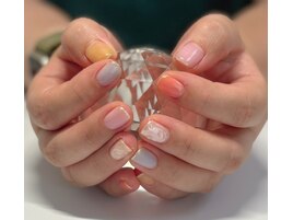 パステルカラーネイル