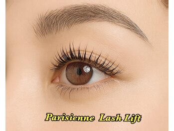 クイーンズタウン/願いが叶う！次世代まつげパーマ