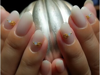 キャプラスネイル ミュウ(CAPLUS NAIL Mew)/ホワイトネイル♪