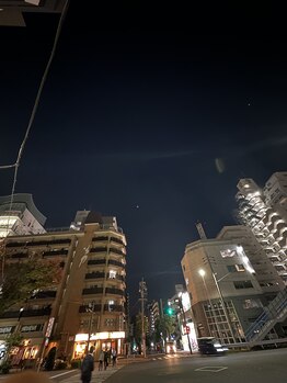 リラクゼーションサロン フラワー 上前津本店/下前津東の交差点