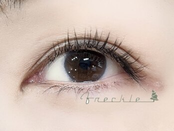 フレックル(freckle)/マツエク（フラットラッシュ）