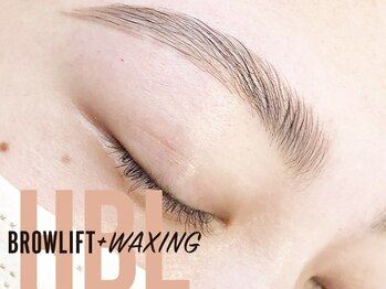 トイロ(Toiro)/ハリウッドブロウリフト