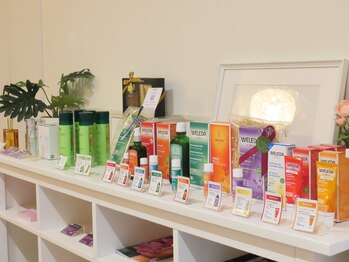 さくら治療院くまもと/美容鍼は上質なコスメを使用