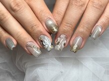 ナナネイル(7.Nail)/長さ出し×手描きアート