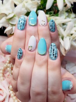 ネイルサロン ヴィヴィスウィート(Nail Salon Vivi Sweet)の写真/【初回定額¥5500~/フット¥8500~】旬のデザイン揃ってます☆デザインに迷ったらViviSweetの定額ネイル!