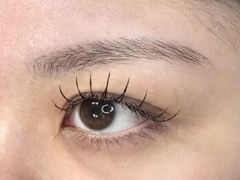 ココシャルマン 渋谷(COCO charmante)の写真/高技術の施術で理想の目元×モチ抜群☆〈バインドロック〉や〈フラットラッシュ〉等のメニューも豊富♪