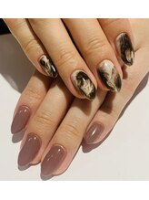 カラン 焼津店(CALIN)/アシンメトリーラテネイル