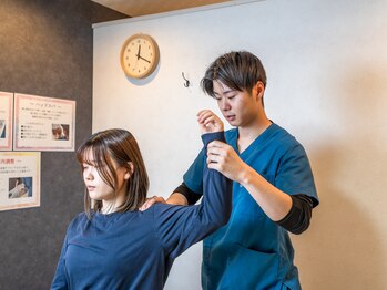 ミライズ整体院 三宮駅前院/肩腕の張りや肘、手首の痛み