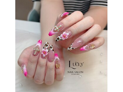 ラッキー(LUCKY)の写真