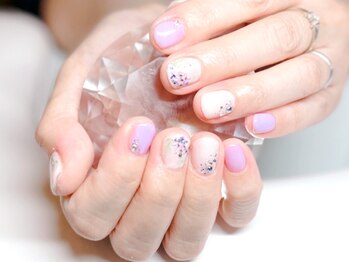 ラーシューシュ(la-chou-chou)/華やかネイルコース　¥7500