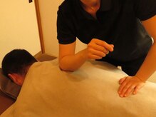 頭ほぐし屋/首から背中ほぐし