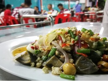 アジアンリラクゼーション ヴィラ 大橋店(asian relaxation villa)/タイ料理:ヤムカイヨーマー