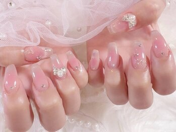 ミイネイル(Me nail)の写真/【心斎橋駅の南10番出口より徒歩1分】トレンドアートが叶うオシャレなネイルに♪駅近好立地で通いやすさ◎