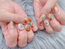 ネイルサロン K/つけ放題※長さ出し不可