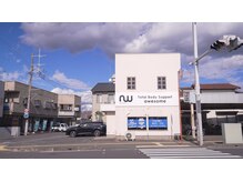 オーサム(AWESOME)/外装
